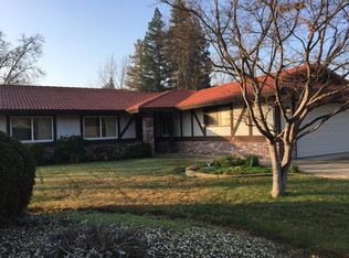 5526 Engle Rd, Carmichael, CA 95608