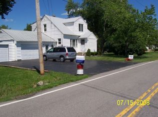 3993 Slusaric Rd, North Tonawanda, NY 14120