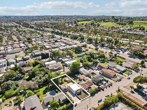 2nd image of 8659 Valencia St #1