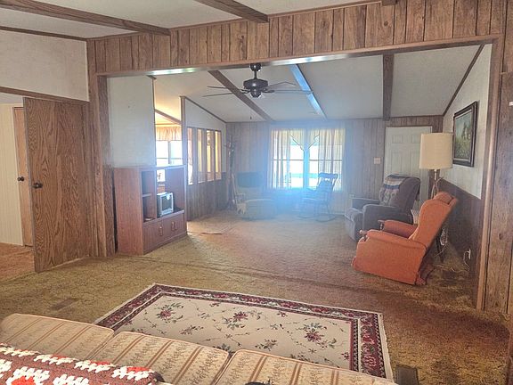 3rd image of 10256 Applewood Dr