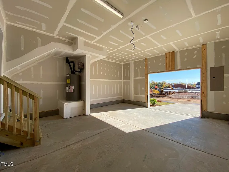706 Gimari Dr — Photo 23