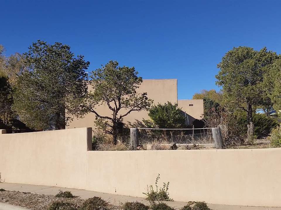 1st image of 118 San Salvador Ln