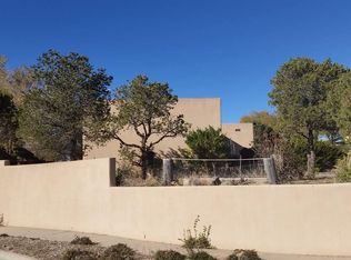 118 San Salvador Ln, Santa Fe, NM 87501
