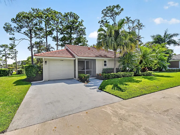 13289 Touchstone Place Palm — Photo 2