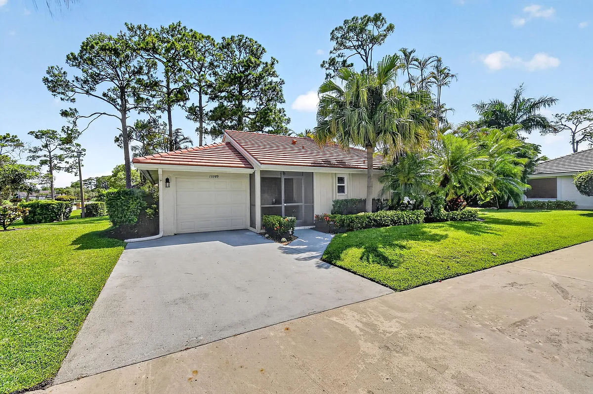 Building Photo - 13289 Touchstone Place Palm