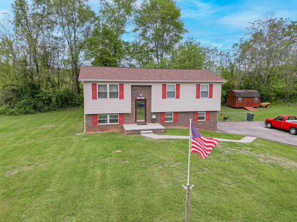 1560 Meadow Run Dr, Morristown, TN 37814