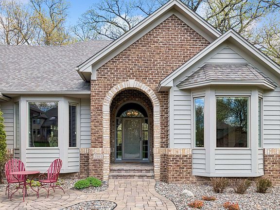 4th image of 2865 Autumn Woods Dr