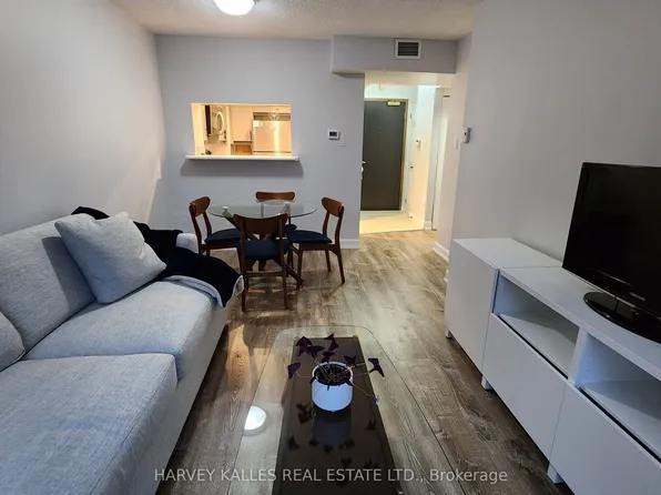 7 Broadway Ave #211, Toronto, ON M4P 3C5