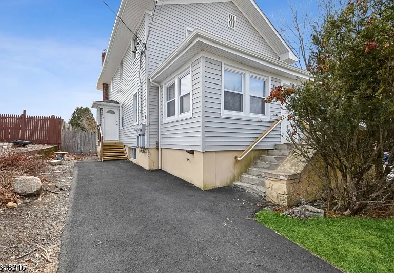 14 Walton Way — Photo 15