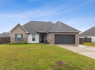 41654 Shallow Bend Dr, Ponchatoula, LA 70454