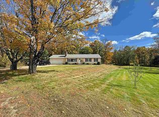 338 Stinson Lake Rd, Rumney, NH 03266