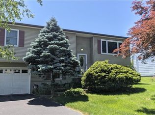 13 Sutherland Dr, Monroe, NY 10950