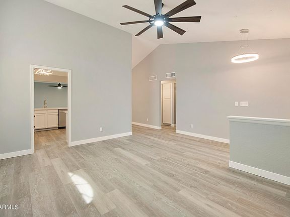4th image of 5601 W GARDEN Drive