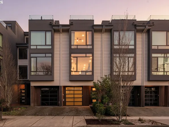 5248 NE Couch St, Portland, OR 97213