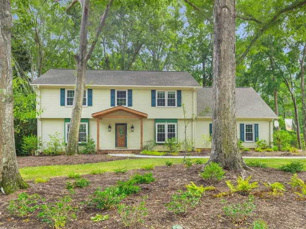 109 Red Oak Ct, Simpsonville, SC 29681