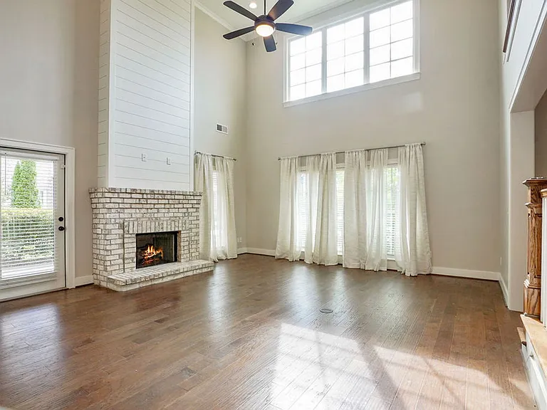 4790 McGill Ct — Photo 3