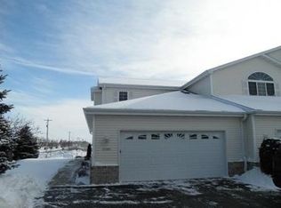 3100 White Tail Ln UNIT A, Oshkosh, WI 54904