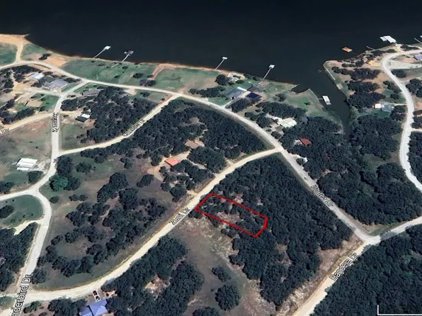 114 Zuni Dr, Nocona, TX 76255