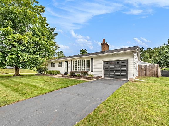 2nd image of 3256 Ipswich Dr NW