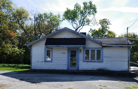 1st image of 3936 Seaborn Ave