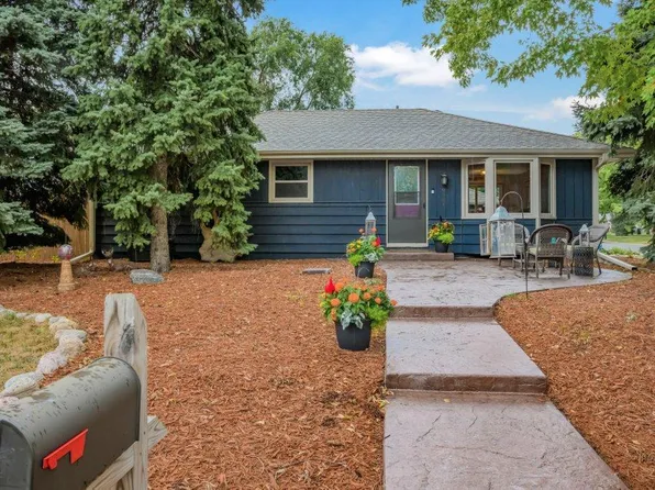 9581 Pilgrim Ln N, Maple Grove, MN 55369