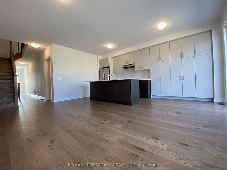 4 Kamper Ave — Photo 6