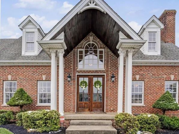 501 Breezewood Cir, Richmond, KY 40475