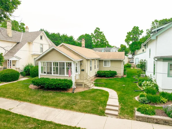 319 McCall STREET, Waukesha, WI 53186