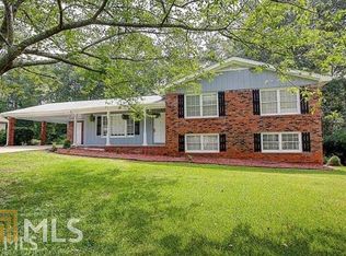 3075 Macedonia Dr, Powder Springs, GA 30127