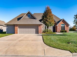 5102 N Remington St, Wichita, KS 67226