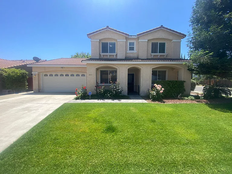 2237 W Wall Ct — Photo 1