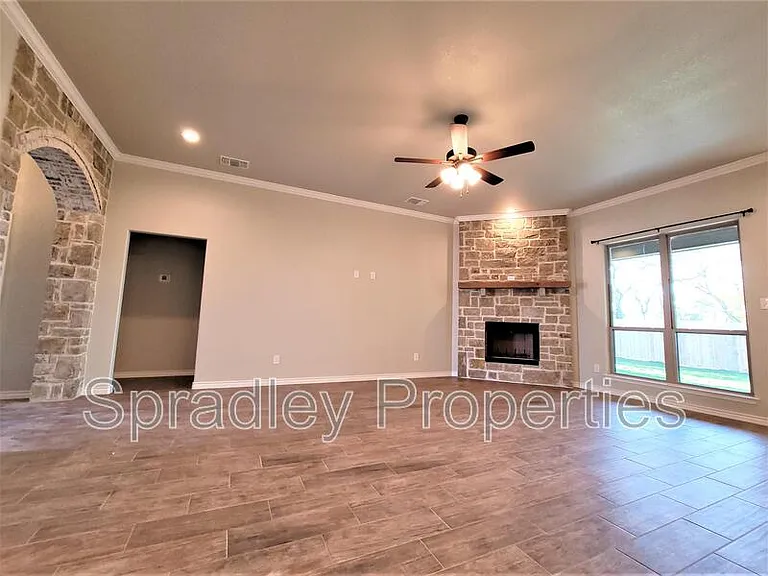 6120 Modena Dr — Photo 4