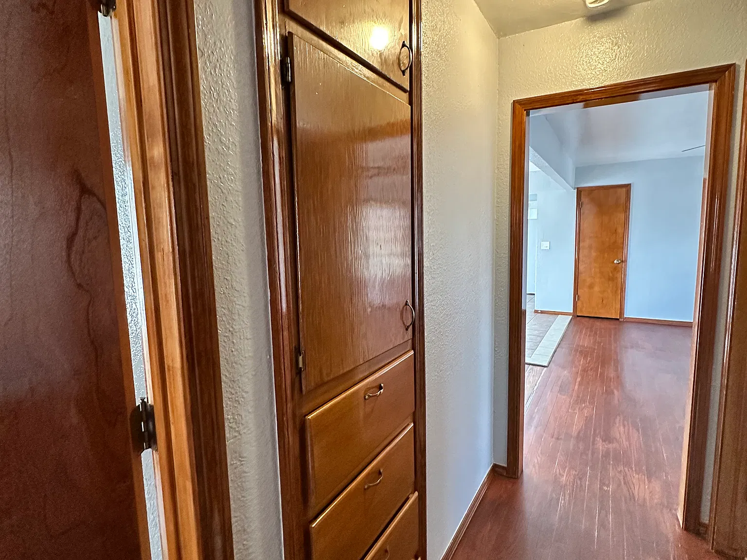 2638 SW 60th St. — Photo 3