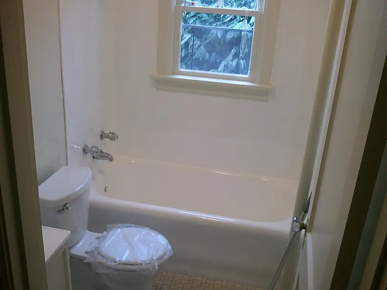 Thurman Apartments — Photo 5