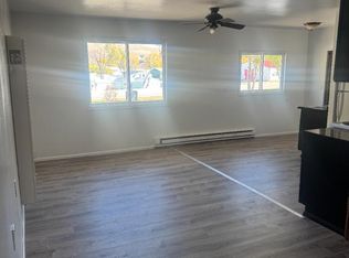 119 Paper Collar Row APT 4, Diamondville, WY 83116