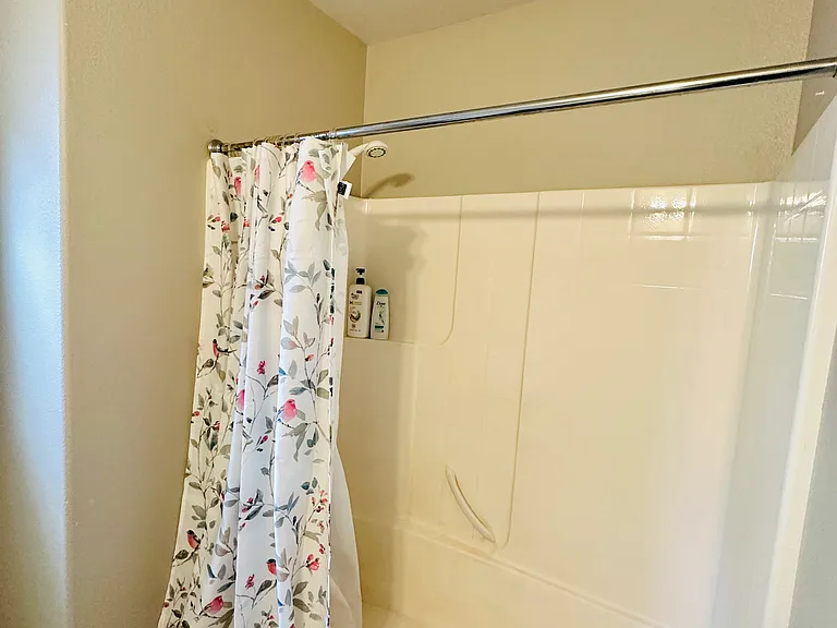5216 NE Schoeler Cir — Photo 28