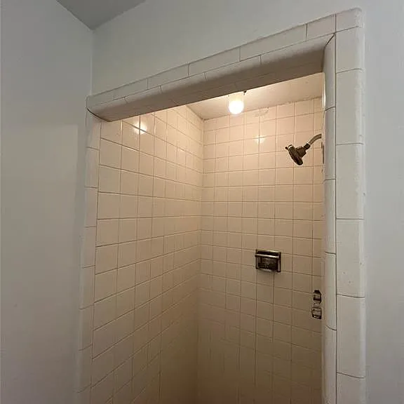 2504 Bannister St — Photo 10