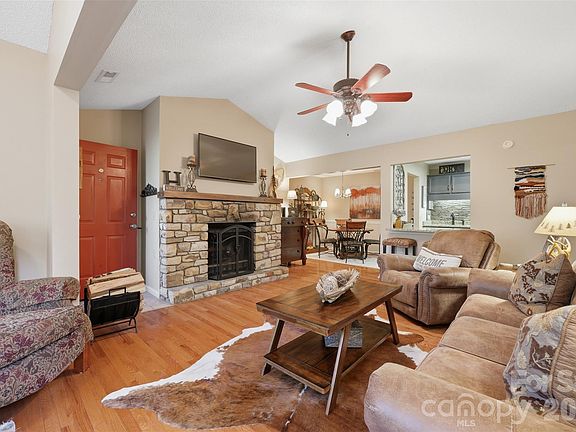 2nd image of 155 Glen Burney Ln Unit C6