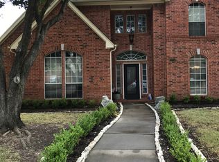 2721 Springhill Dr, Grapevine, TX 76051