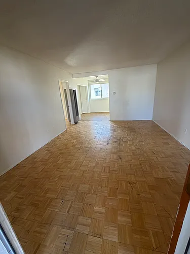 925 Carob Way #7 Photo 1