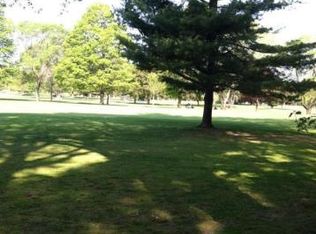 Oak Tree Ln, Whitehall, MI 49461