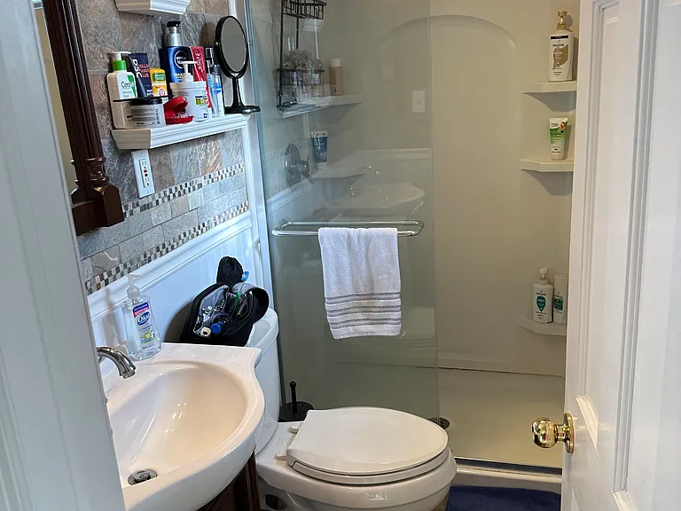 6450 Nassau Ave #1 — Photo 9