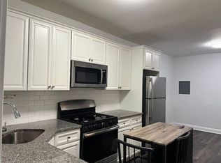 Amitville Flats, Amityville, NY 11701