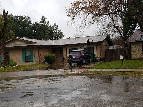 2nd image of 6307 Malacca Dr