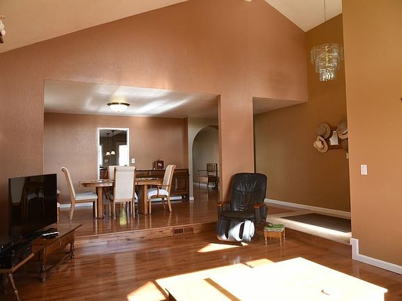 3rd image of 3227 Knightswood Way