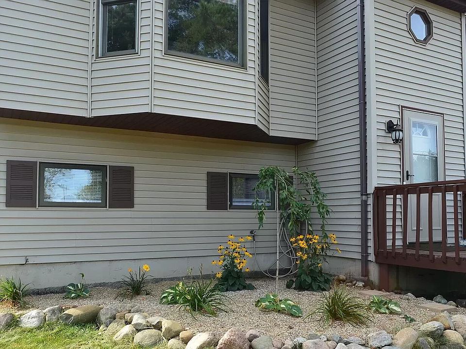 13996 Quincy St, Holland, MI 49424 Zillow
