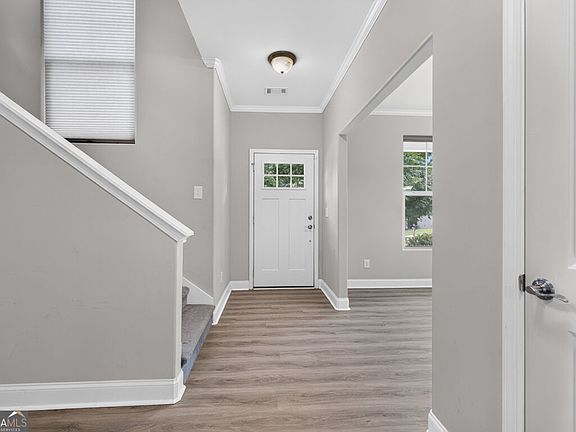 5th image of 1202 Lincoln Ln