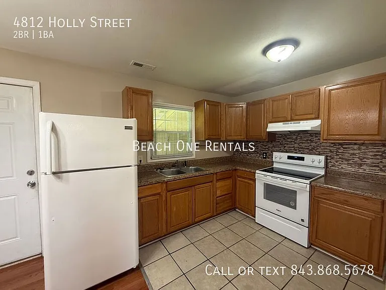 4812 Holly St — Photo 5