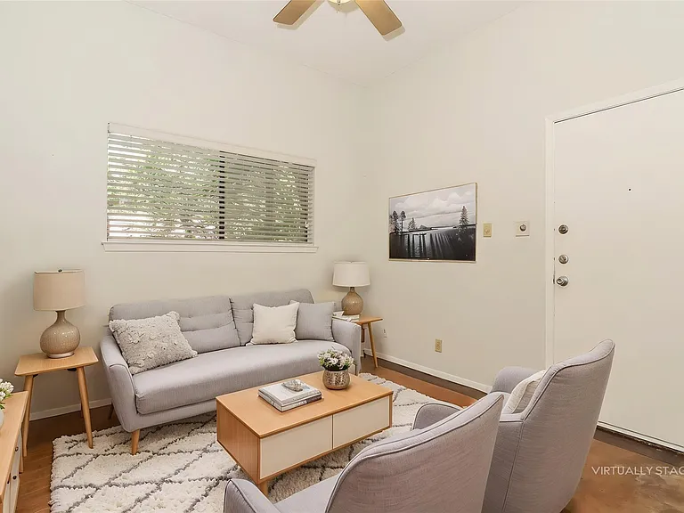 1620 Waterston Ave #105 — Photo 2