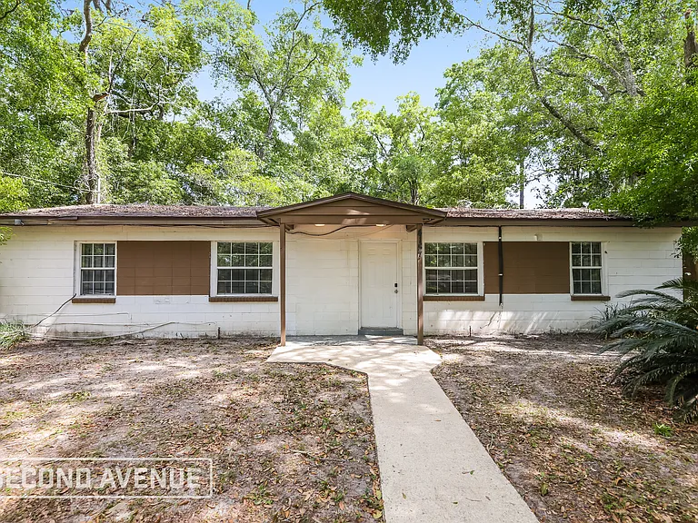 4157 McMillan Cir — Photo 1